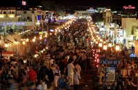 Suasana festival Badium Sinai Arabic di Red Sea Resort of Sharm el-Sheikh. (REUTERS/Amr Abdallah Dalsh).