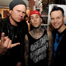 Drummer Takut Terbang, Blink 182 Tur Tanpa Travis Barker