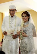 Akhirnya, Okie & Gunawan Resmi Menikah