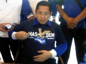 Kenakan Kaus Masdem, Anas Kirim Sinyal Koalisi untuk Nasdem?