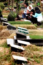 Tradisi Ziarah Makam Jelang Ramadan