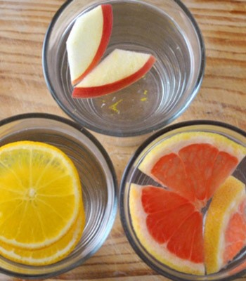 Segarnya Soft Drink Buatan Sendiri! Segarnya Soft Drink Buatan Sendiri!