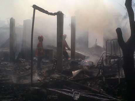 Ditinggal ke Kelurahan, Rumah Sugeng Ludes Terbakar