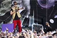 Justin Bieber tampil enerjik di acara MTV World Stage 2012 yang digelar di Kuala Lumpur, Malaysia pada Sabtu (14/7/2012). Reuters/Stringer.
