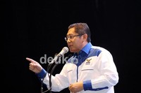 Anas Urbaningrum, memberikan semangat memajukan wirausaha kecil menegah, kepada para kelompok wirausaha, pada acara deklarasi.