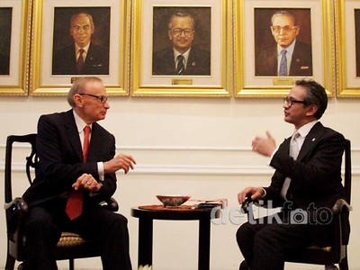 Menlu Australia Sambangi Marty Natalegawa