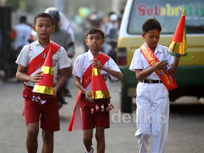 Hari Pertama Sekolah, Ayo Ikut MOS