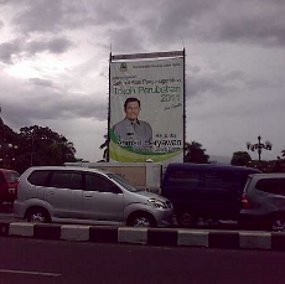 Spanduk Keberhasilan Heryawan Bisa Jadi Blunder