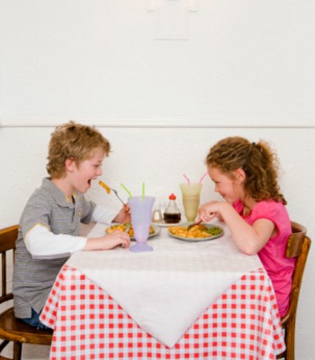 Yuk, Tiru Cara Orang Perancis Agar Anak Doyan Makan!