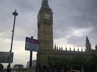 Big Ben menjadi daya tarik utama para wisatawan di London (Indra/detikTravel)