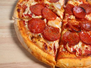 Wah, Ada Pizza Dengan Topping Racun Kalajengking!