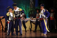 Pimpinan redaksi LKBN Antara Syaiful Hadi dan Wakil Pimpinan Redaksi LKBN Antara Akhmad Khusaeni berperan sebagai tentara Belanda.