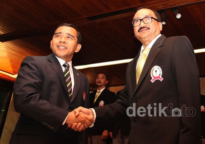 Ketua Umum KONI Lantik Pengurus PB ISSI