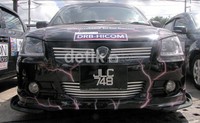 Sekujur tubuh sedan Saga 2008 milik Mohammad Shahrul Nizam ditempelkan airbrush petir dengan didominasi petir warna ungu. (M Luthfi Andika/detikOto).
