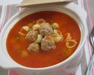 Ah.. Sedapnya Sup Hangat yang Gurih Ini