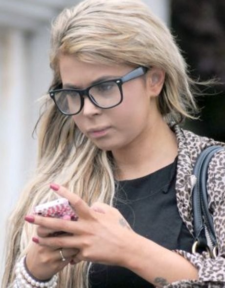 Untuk Biayai Operasi Payudara, Pegawai Bank Curi Uang Nasabah