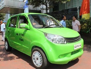 Habibie: Mobil Listrik Bagus, Tapi Jangan sampai Mogok