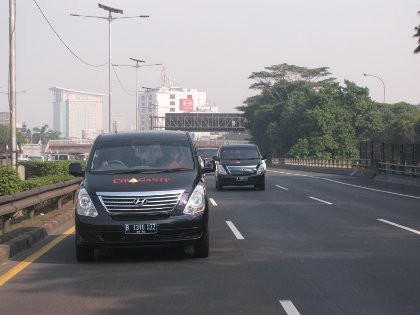 Sehari Jadi Traveller Pakai Hyundai Starex Mover