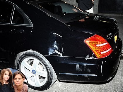 Aduh, Naik Mercy Katie Holmes dan Suri Ketabrak 2 Kali