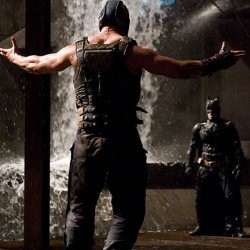 Batman vs Bane di The Dark Knight Rises
