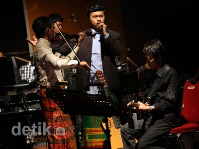 Kidung Sufi Samudera Cinta yang Menyentuh