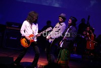 Jhon Paul Ivan yang terkenal dan terbiasa main dengan musik rock, kini beraksi dalam alunan musik dakwah.