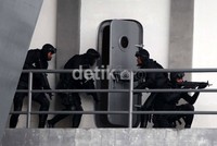 Aksi para sniper saat akan melumpuhkan lawan.