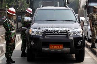 Razia ini untuk mensterilkan jalur busway dari kendaraan pribadi.