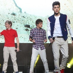 Media Sosial Jadi Radio Baru bagi One Direction