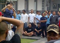 Terimakasih semua, mudah-mudahan semuanya nanti bisa mendengar suaranya sendiri masing-masing, tutup Ariel. Komario/detikHOT.