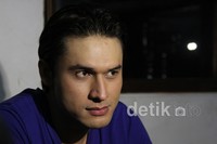 Wajah serius Indra Brugman. Herianto Batubara/detikHOT.