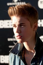 Justin Bieber Bergaya Bad Boy