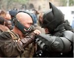 Batman vs Bane di The Dark Knight Rises