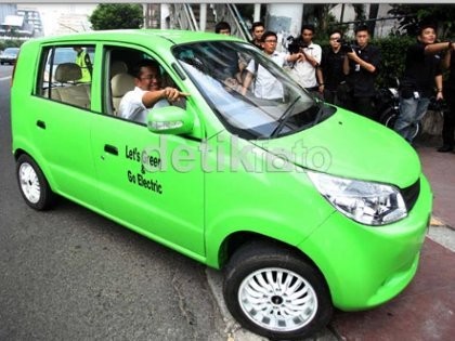 Pengalaman Dahlan Iskan Naik Mobil Listrik