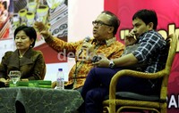 Ketua umum HIPPI Suryani Sidik Motik mendampingi Wakil Menteri Kemenparekraf Sapta Nirwandar bersama Tompi selaku pekerja seni di industri musik berdialog secara terbuka.