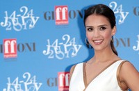 Senyuman manis Jessica Alba saat menghadiri Giffoni Film Festival di 2012 Giffoni Valle Piana, Italia, Sabtu (14/7/2012). Vittorio Zunino Celotto/Getty Images.