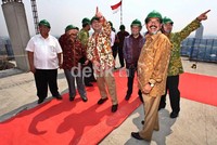 Tampak hadir dalam acara tersebut ketua DPD RI Irman Gusman dan Menteri Perumahan Rakyat Djan Fariz.