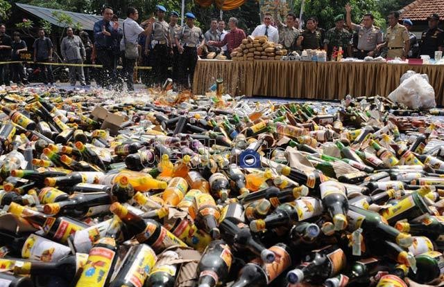 18 Orang Tewas karena Miras, Penjual Dibui 10 Tahun