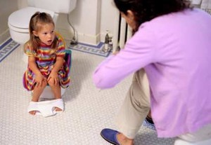 Ginjal Anak Bisa Rusak Kalau Kenal Toilet Terlalu Dini?