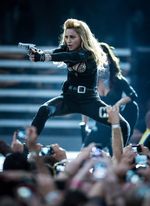 Madonna Tampil Enerjik di London