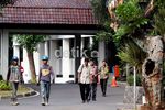 KPK Geledah Kantor PT Adhi Karya