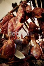 Pelan-pelan Harga Daging Merangkak Naik