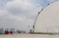 Masjid Istiqlal masih menjadi masjid terbesar yang mampu menampung hingga 200.000 jamaah.