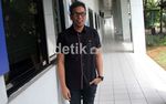 Sammy Simorangkir Hitam-hitam