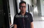 Sammy Simorangkir Hitam-hitam