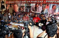 Markas atau posko perjuangan rakyat itu dipergunakan oleh relawan dan pendukung pasangan cagub dan cawagub Jowoki-Ahok. (Ramses/detikcom)