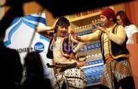 Hiburan yang segar dan menampilkan bintang tamu yang tak kalah seru, akan selalu menamni sahur anda selama kurang lebih 120 menit.