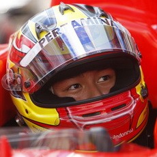 Rio Start dari Posisi ke-19 di Feature Race