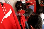 Jelang Bebas, Fans Serbu Merchandise Ariel