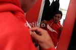 Jelang Bebas, Fans Serbu Merchandise Ariel